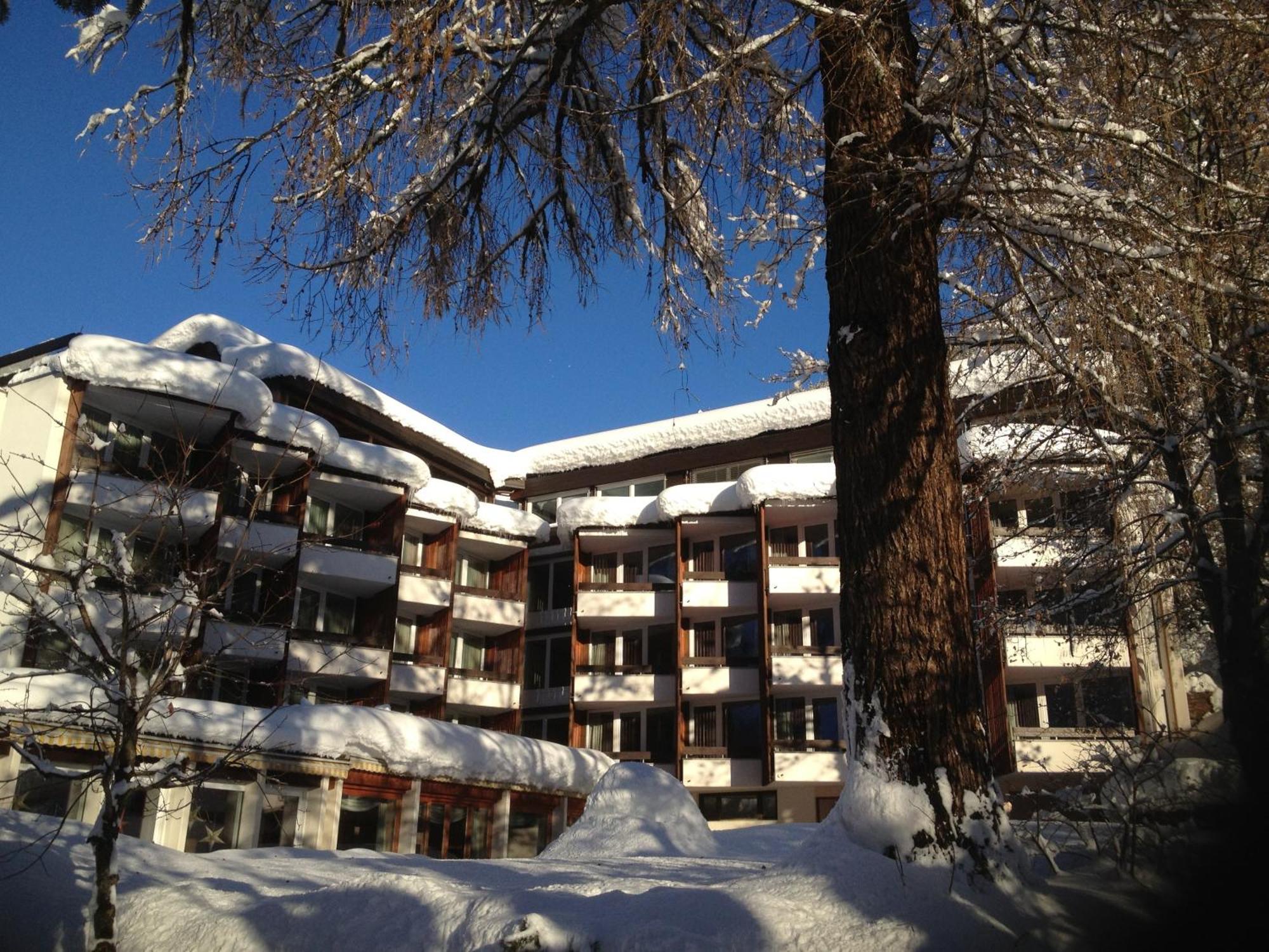 Hotel Quellenhof Leukerbad Bagian luar foto